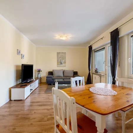 Apartment Golsong *